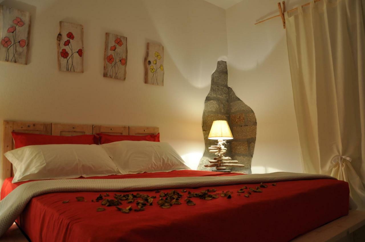 B&B Les Chambres Rooms & Suite Santa Teresa Gallura Exteriér fotografie
